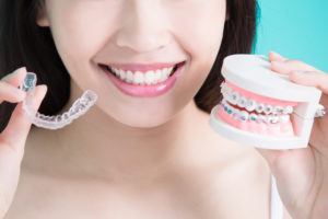 Invisalign vs metal braces